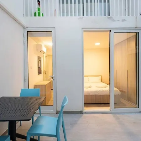 Apartmán Cosy One Bedroom Maisonette