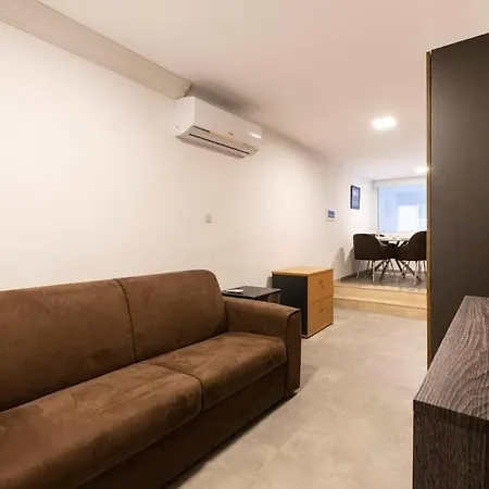 Cosy One Bedroom Maisonette San Pawl il-Baħar